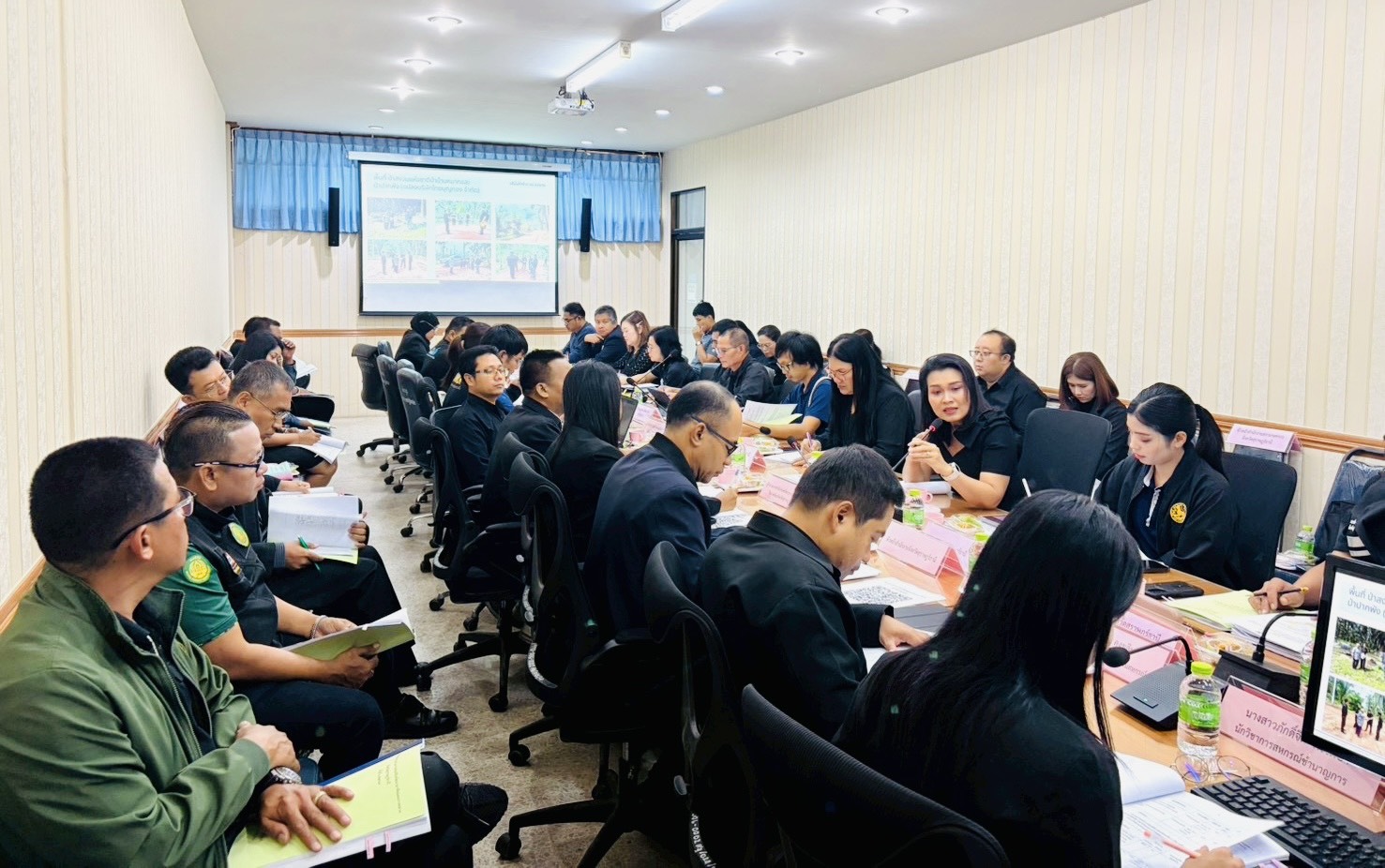 ร่วมประชุมคณะทำงานด้านการส่งเสริมพัฒนาอาชีพและการตลาด          จังหวัดสุราษฎร์ธานี ประจำปี 2569