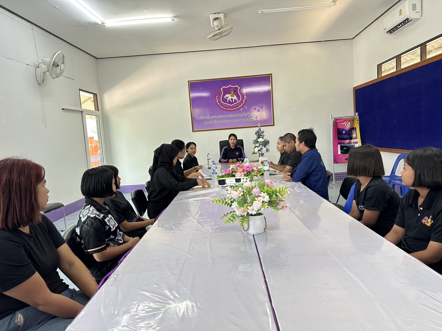 ติดตามการดำเนินงานโครงการเกษตรเพื่ออาหารกลางวันในโรงเรียนตำรวจตระเวนชายแดนเทคนิคมีนบุรีอนุสรณ์ 1 ตำบลบางสวรรค์ อำเภอพระแสง จังหวัดสุราษฎร์ธานี