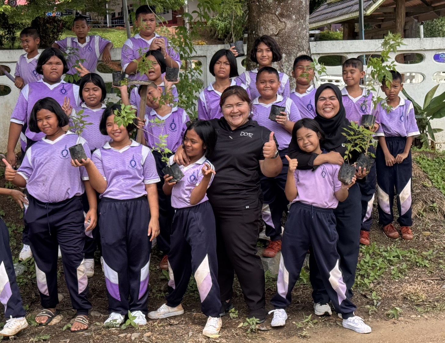 จัดกิจกรรมอบรมสร้างจิตสำนึก/แนวทางการอนุรักษ์ หลักสูตรการอนุรักษ์ทรัพยากรท้องถิ่น ภายใต้โครงการอนุรักษ์พันธุกรรมพืชอันเนื่องมาจากพระราชดำริ ฯ จังหวัดชุมพร