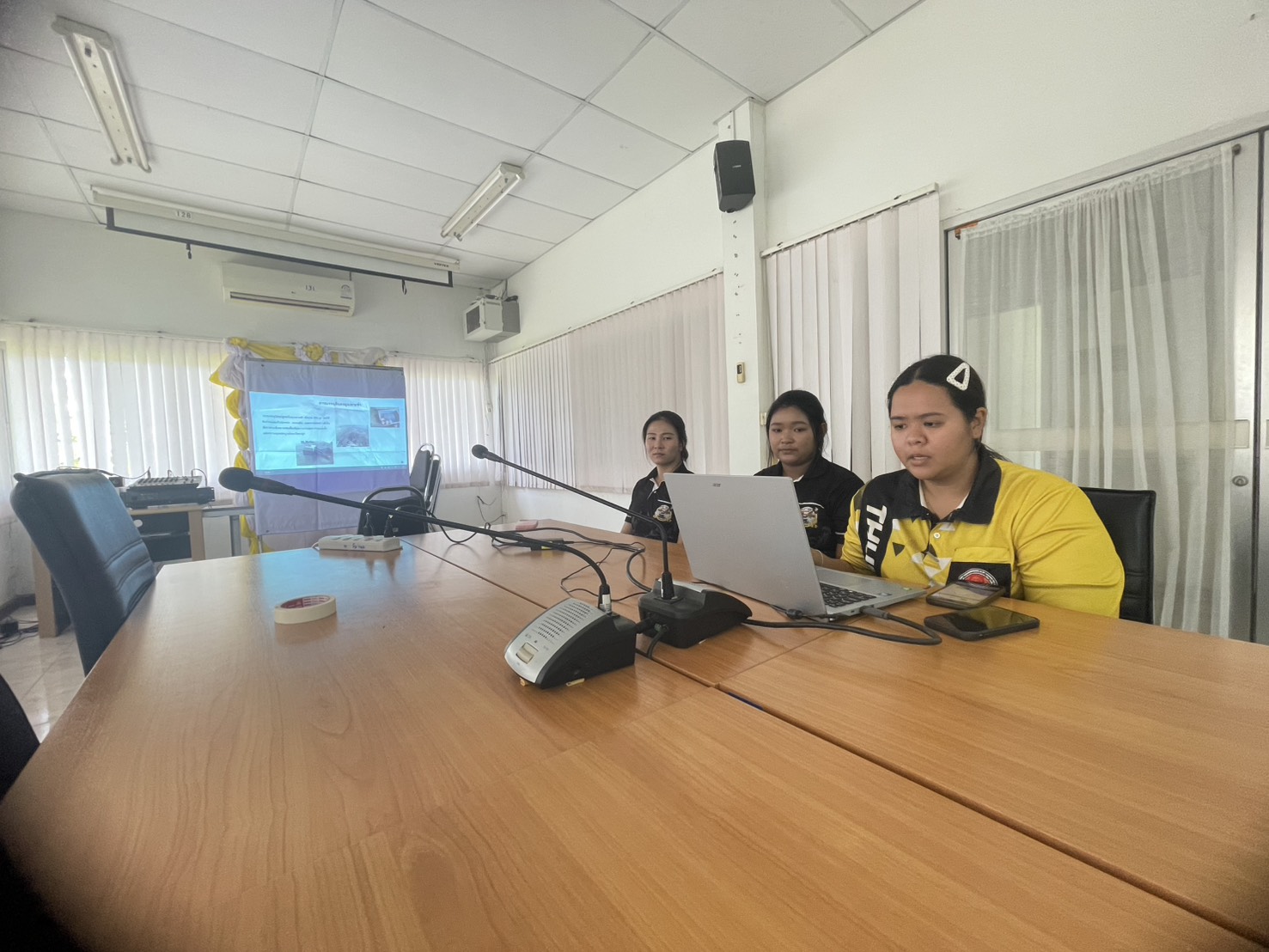 ติดตามผลการฝึกปฏิบัติประสบการณ์วิชาชีพของนักศึกษาฝึกงานจากวิทยาลัยเกษตรและเทคโนโลยีสุราษฎร์ธานี จำนวน 3 ราย