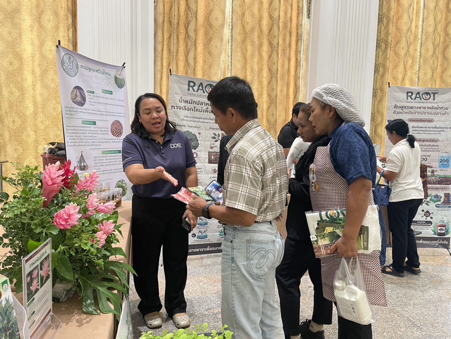 ร่วมจัดบูธนิทรรศการให้ความรู้ ภายใต้โครงการส่งเสริมและพัฒนาคุณภาพชีวิตประชากรกลุ่มเป้าหมายพิเศษในพื้นที่นิคมสร้างตนเอง กิจกรรมเวทีแลกเปลี่ยนเรียนรู้ ถอดบทเรียน และติดตามประเมินผลการพัฒนาคุณภาพชีวิต “นิคม Next”