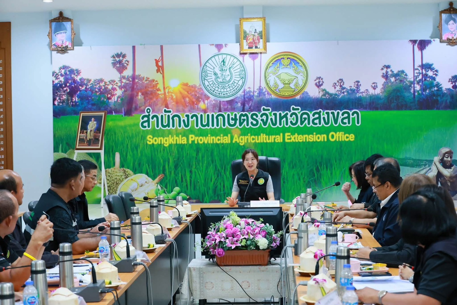 ร่วมประชุมเพื่อรับมอบนโยบายการขับเคลื่อนงานกระทรวงเกษตรและสหกรณ์สู่ระดับภูมิภาค